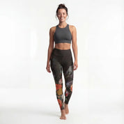 Person wearing Relax high-rise yoga leggings with a Rijksmuseum floral print.